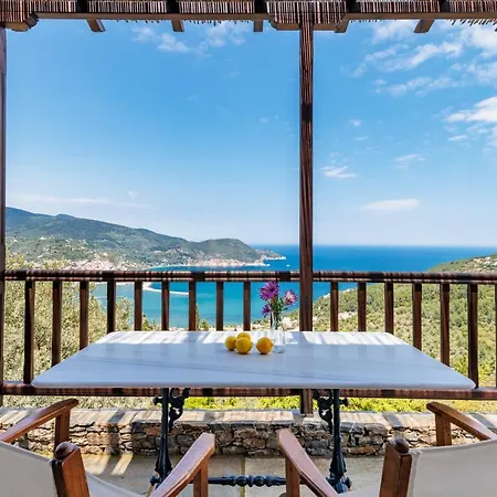 Villa Almond