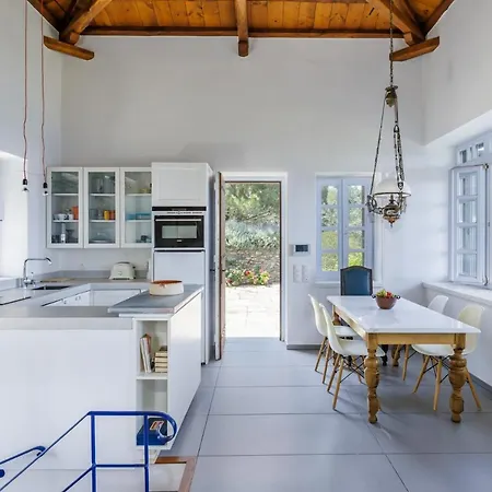 Almond Villa Skopelos Town