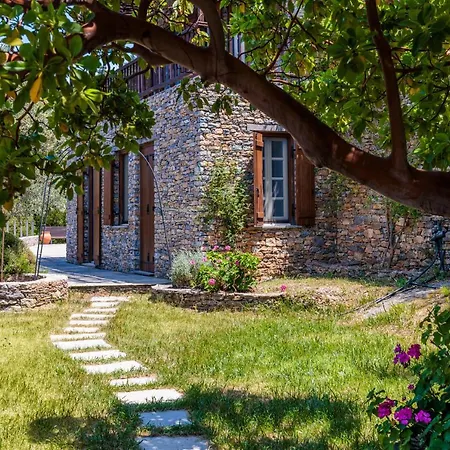Villa Almond Skopelos Town